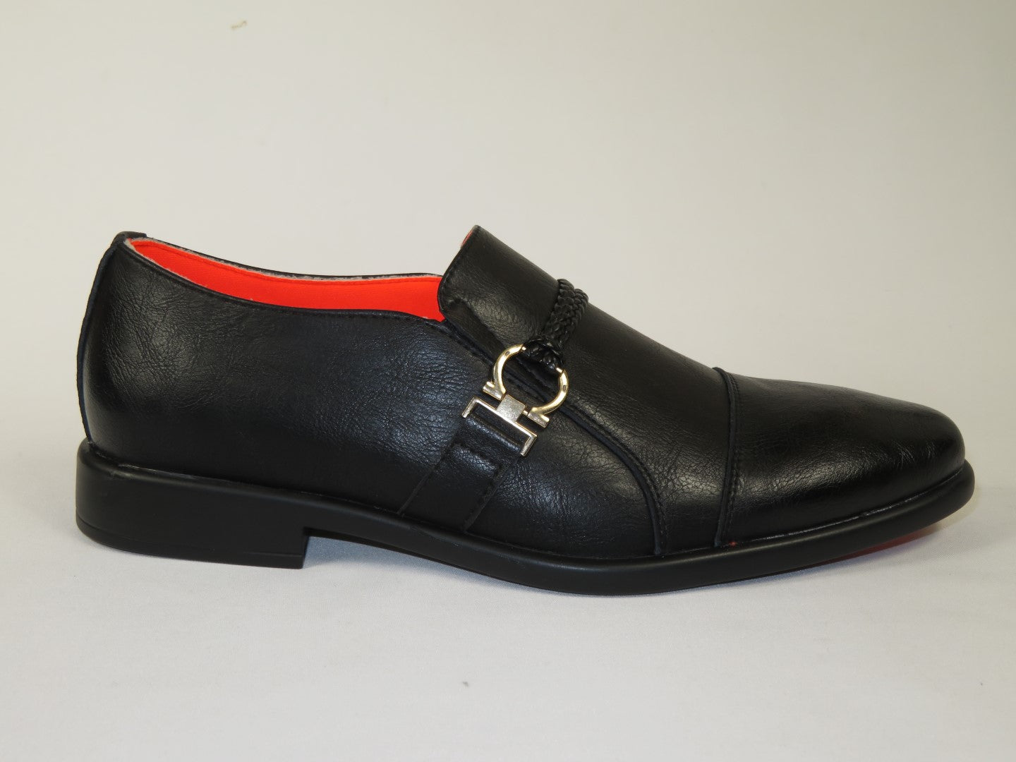 Men's Shoes The Cuban L TAYNO Leather Cap Toe Loafer Black